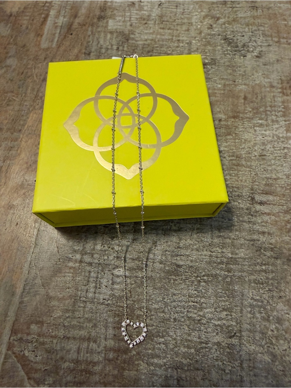 Kendra Scott Ari Heart necklace NWT